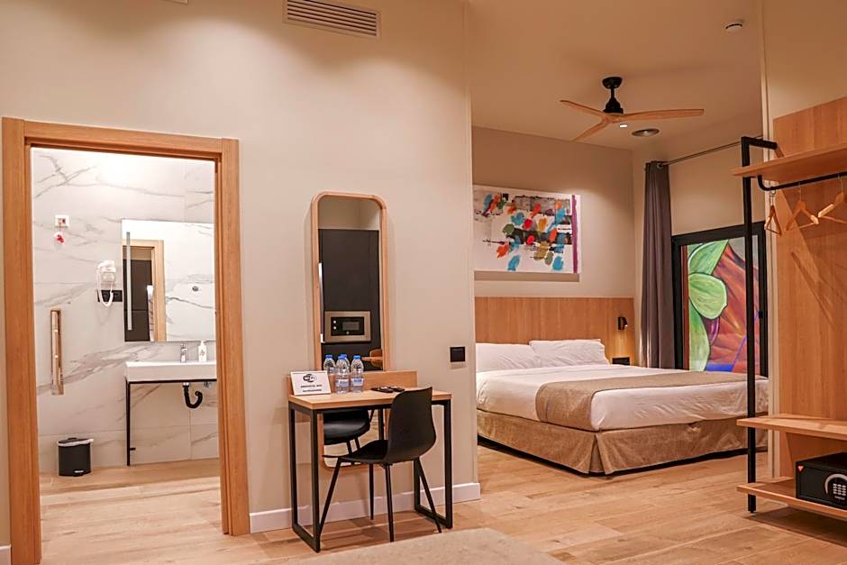 Aerohotel Barcelona Airport 24h