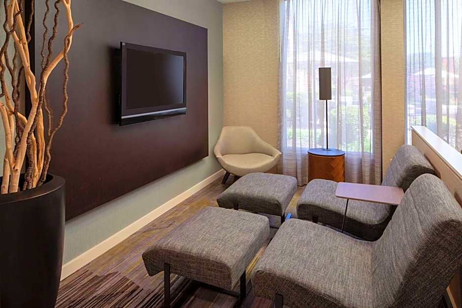 Sonesta Select Chattanooga Hamilton Place