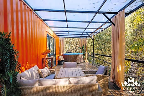 Gipsy Village Park Hotel