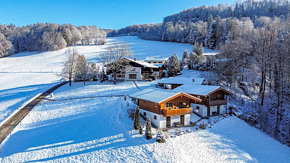 Hotel & Chalets Lampllehen