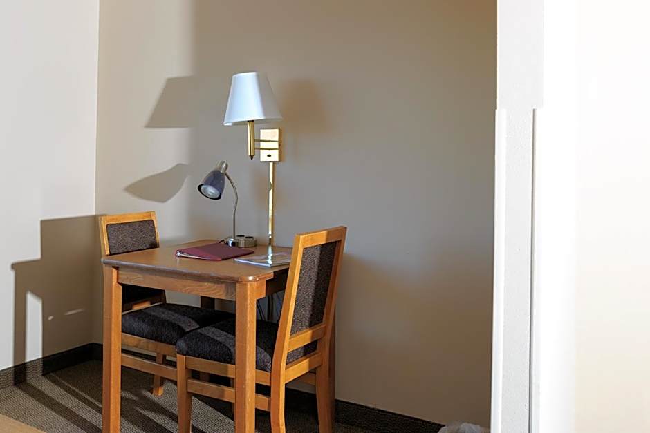 New Victorian Inn & Suites Lincoln