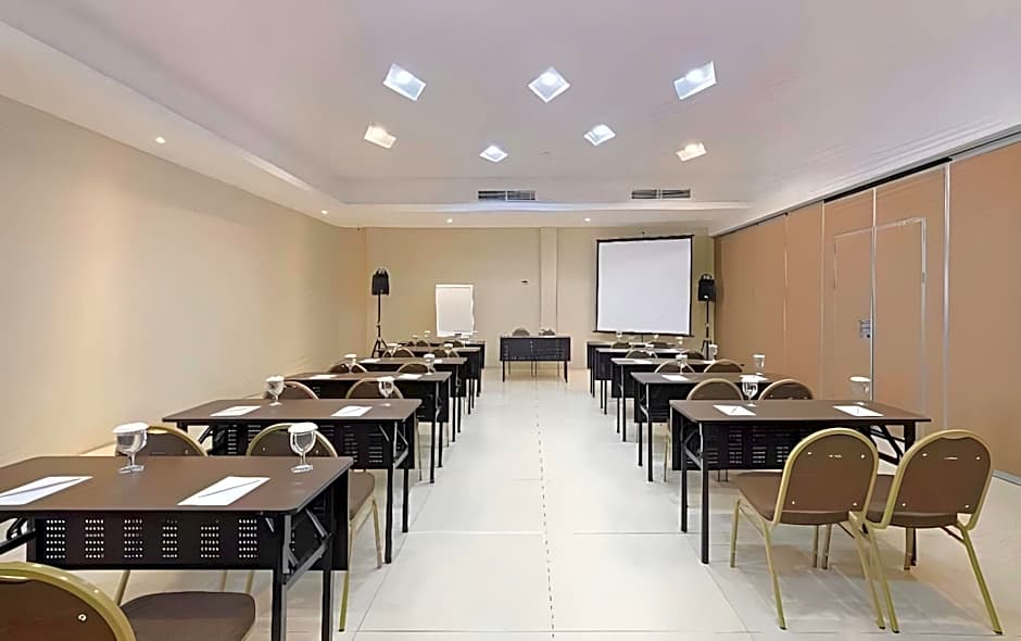 Hotel Laksana Solo Managed By Dafam