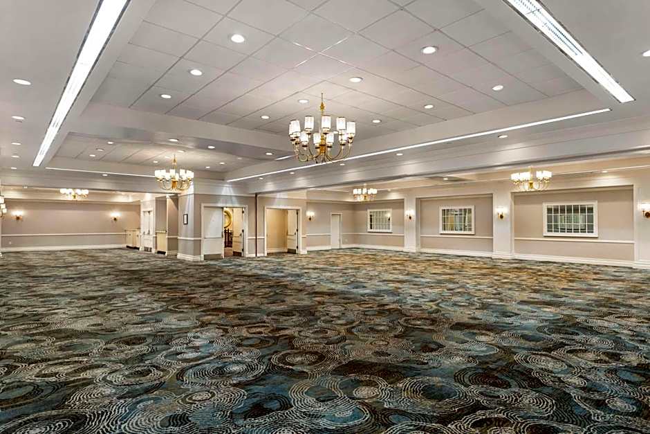 Best Western Mill River Manor