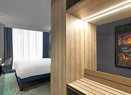 Design Double Star with Partial Sea View