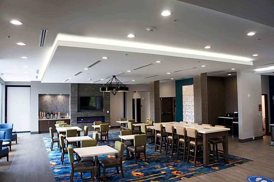 La Quinta Inn & Suites by Wyndham Locust Grove