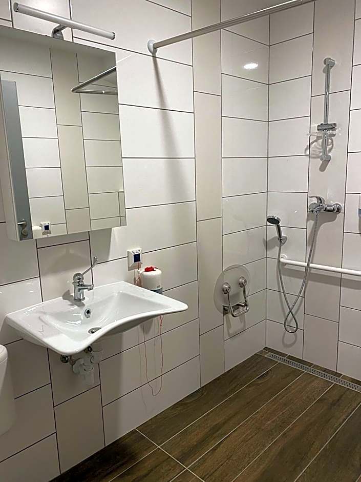 M70 Apartmanház