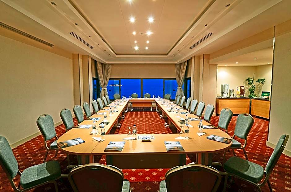 Korumar Hotel Deluxe