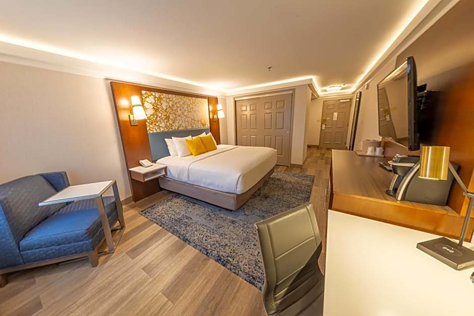 The Westfield Inn, BW Signature Collection