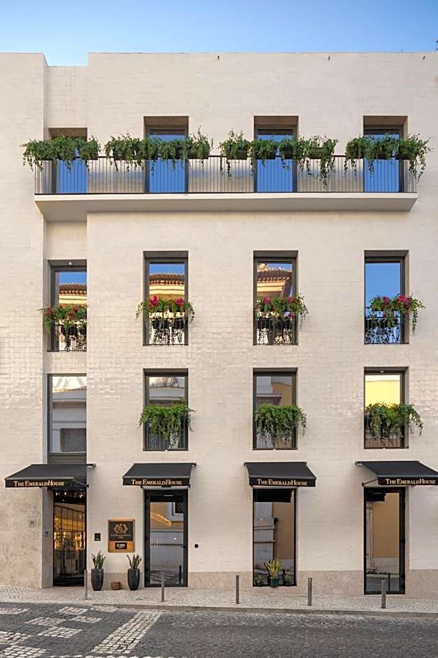 The Emerald House Lisbon, Curio Collection by Hilton