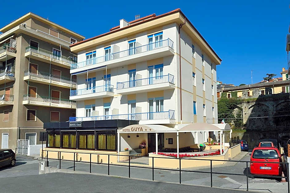 Hotel Guya