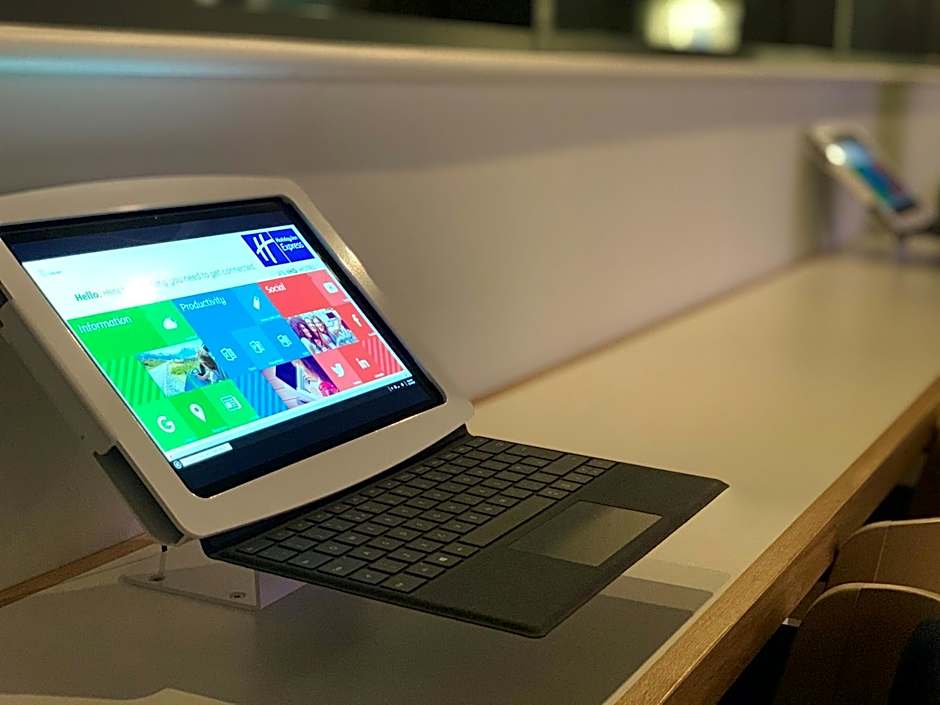 Holiday Inn Express Cheltenham Town Centre By IHG