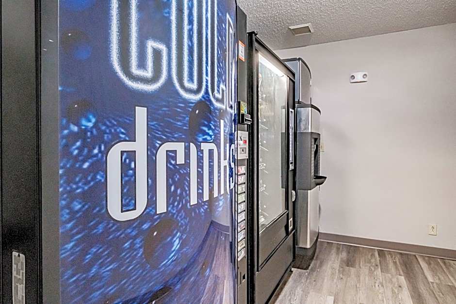 Days Inn by Wyndham Brunswick Bath Area