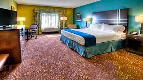 1 King Bed Standard