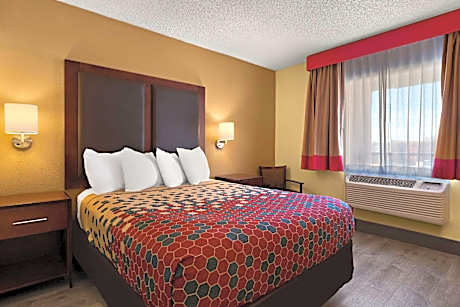 1 Queen Bed, Nonsmoking