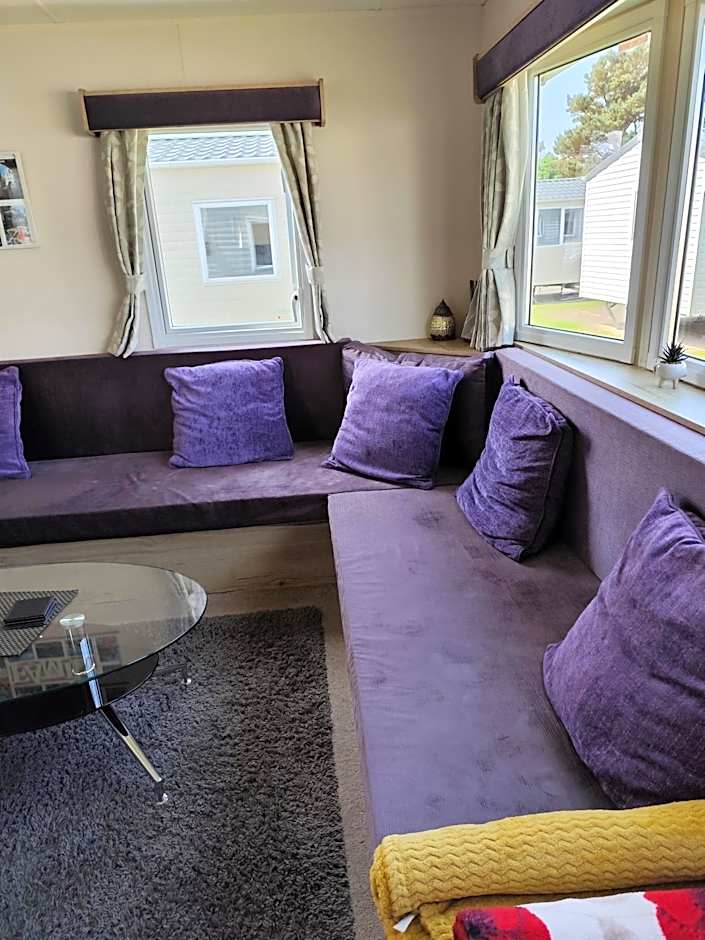 STATIC CARAVAN HOTEL in EDINBURGH