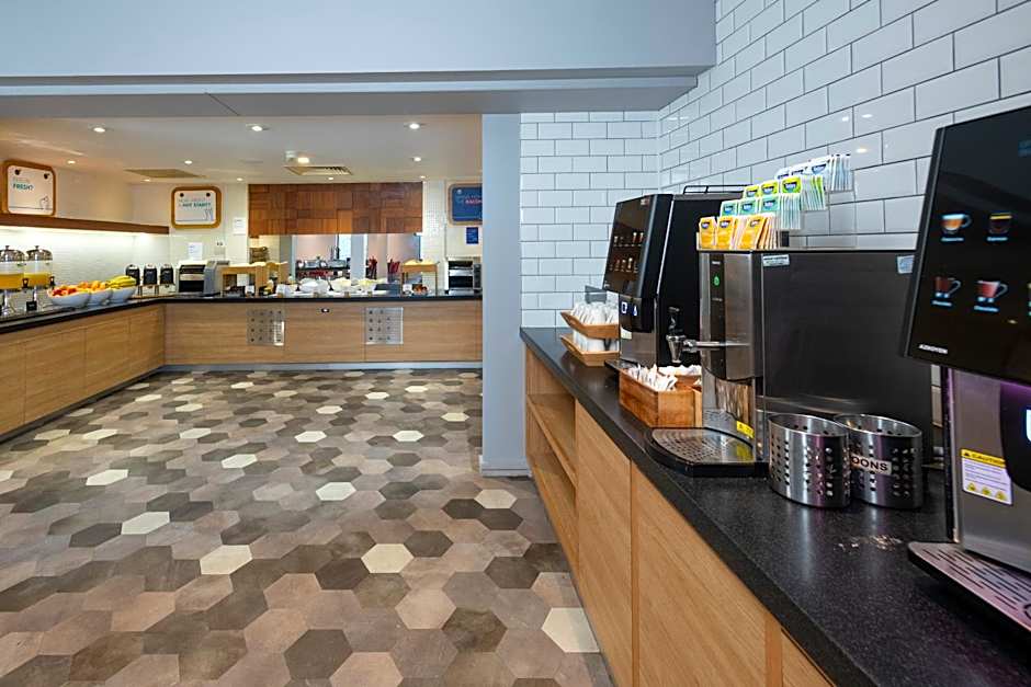 Holiday Inn Express Stevenage By IHG