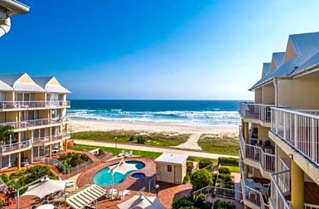 Crystal Beachfront Apartments