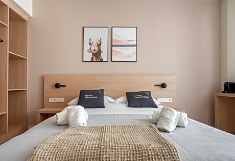 limehome Barcelona Carrer de Besalú 82