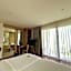 Shanti-Retreat Hotel