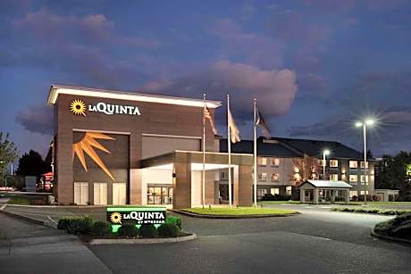 La Quinta Inn & Suites by Wyndham Springfield