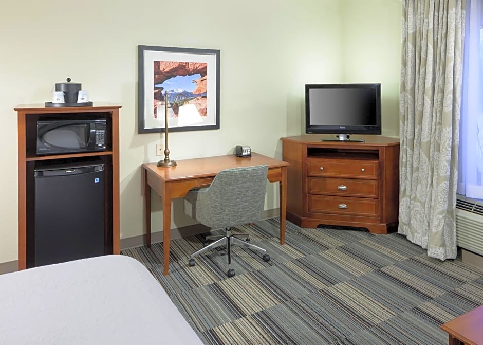 Hampton Inn & Suites Colorado Springs/I-25 South