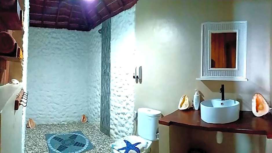 Nini's Beach Bungalows