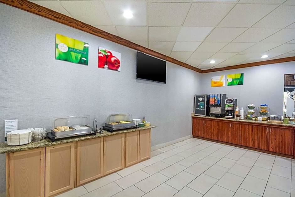 Quality Inn & Suites Kansas City - Independence I-70 East