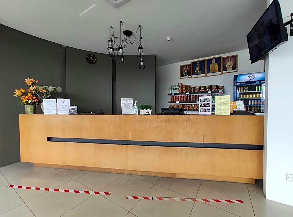 T Hotel Tandop