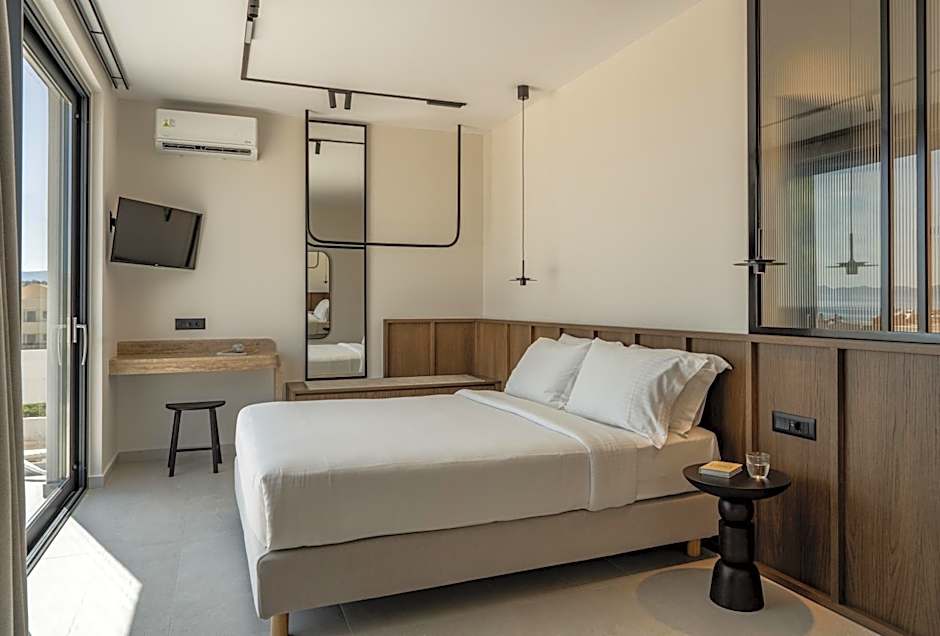 Thelèsi Apartments, 100m from the beach