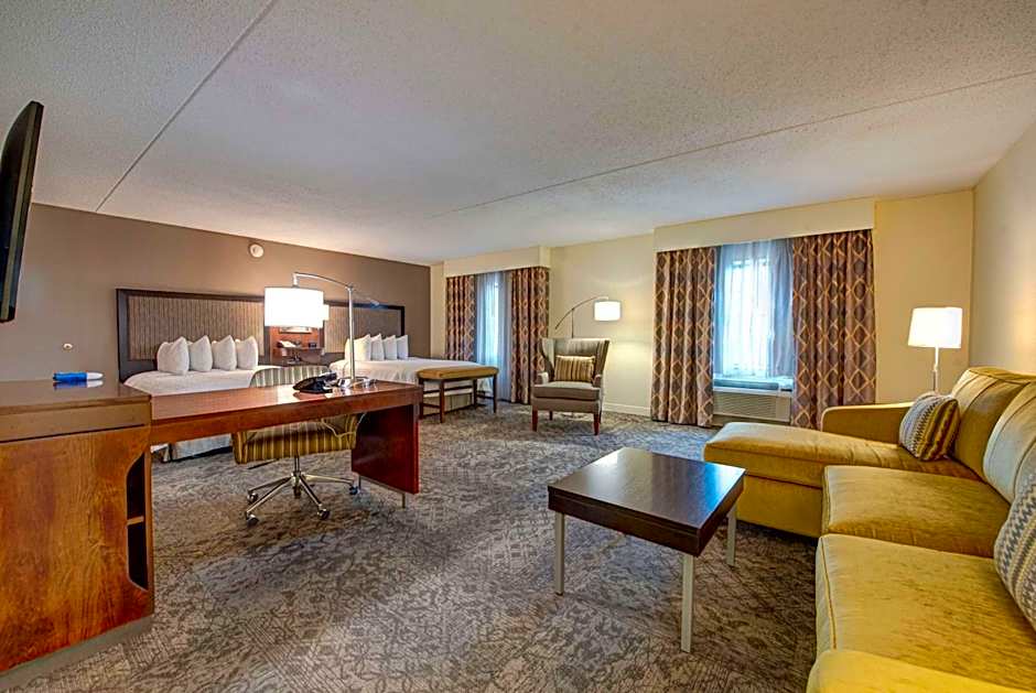 Hampton Inn By Hilton & Suites Rockville Centre, NY