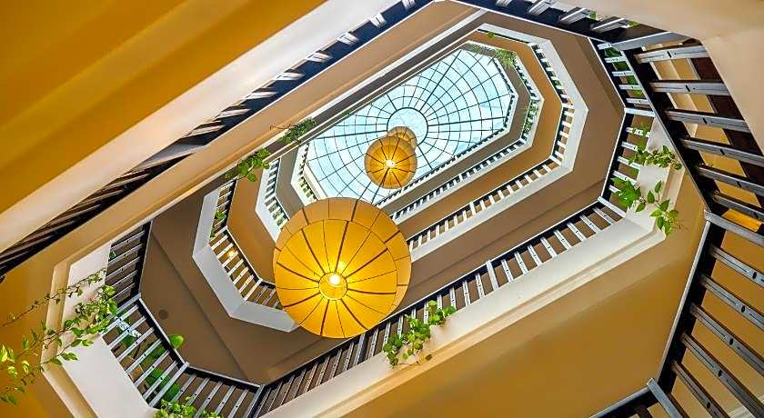 Lantana Riverside Hoi An Hotel