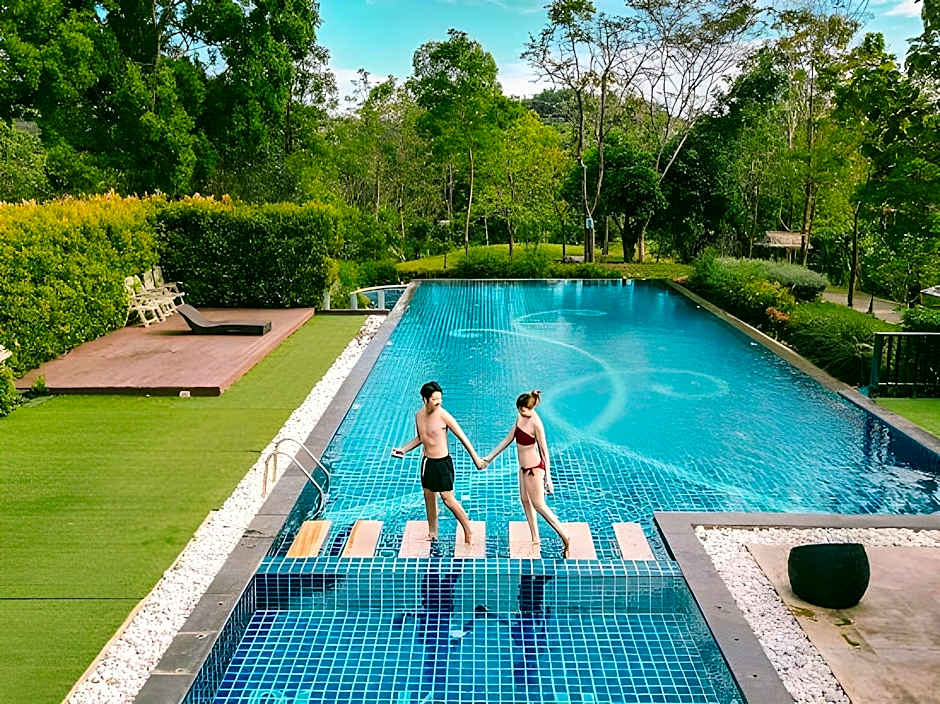 Phukumhom Resort