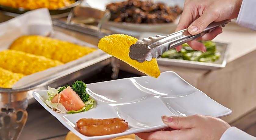 Hotel Silk In Madarao