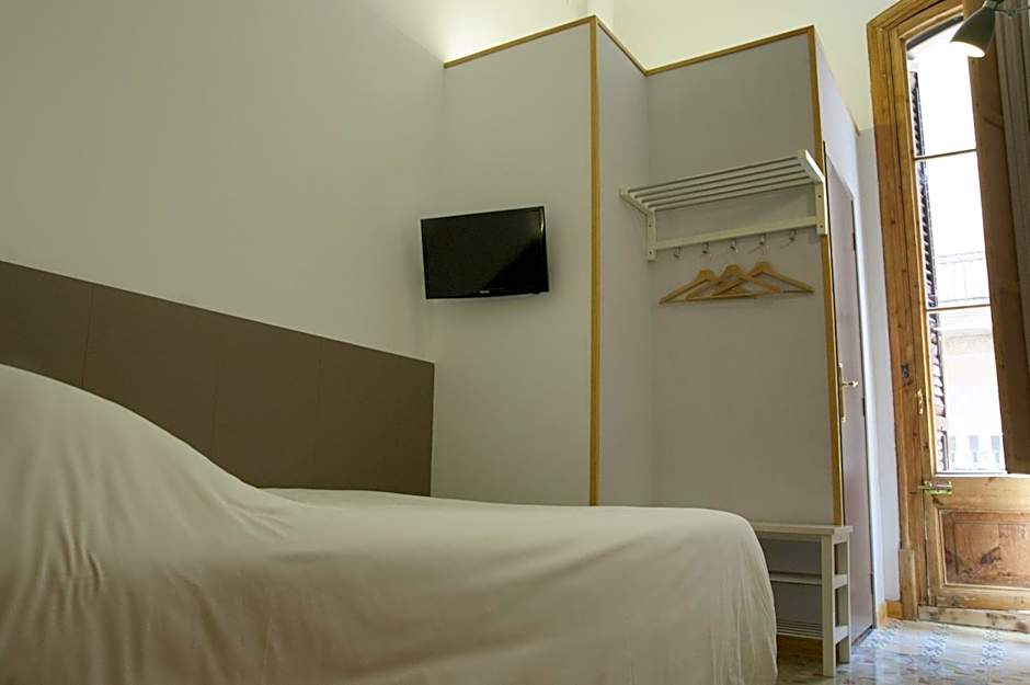 BCN Home Guest House