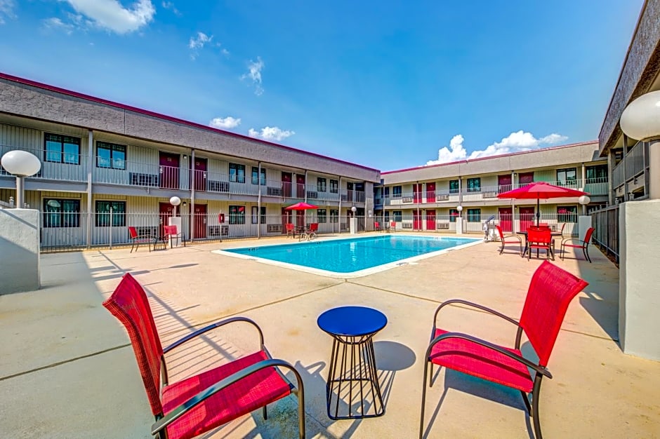 Red Roof Inn Lewisville