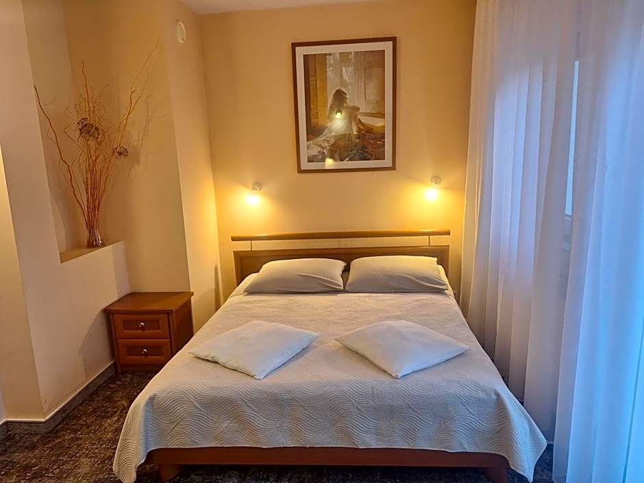 Hotel w Dobieszkowie