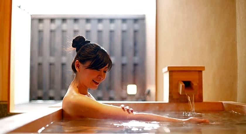 Kinosaki Onsen Ryokan Tsubakino