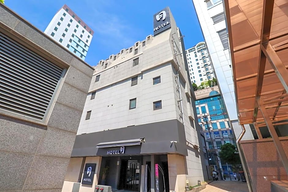 Shinchon Wol Hotel