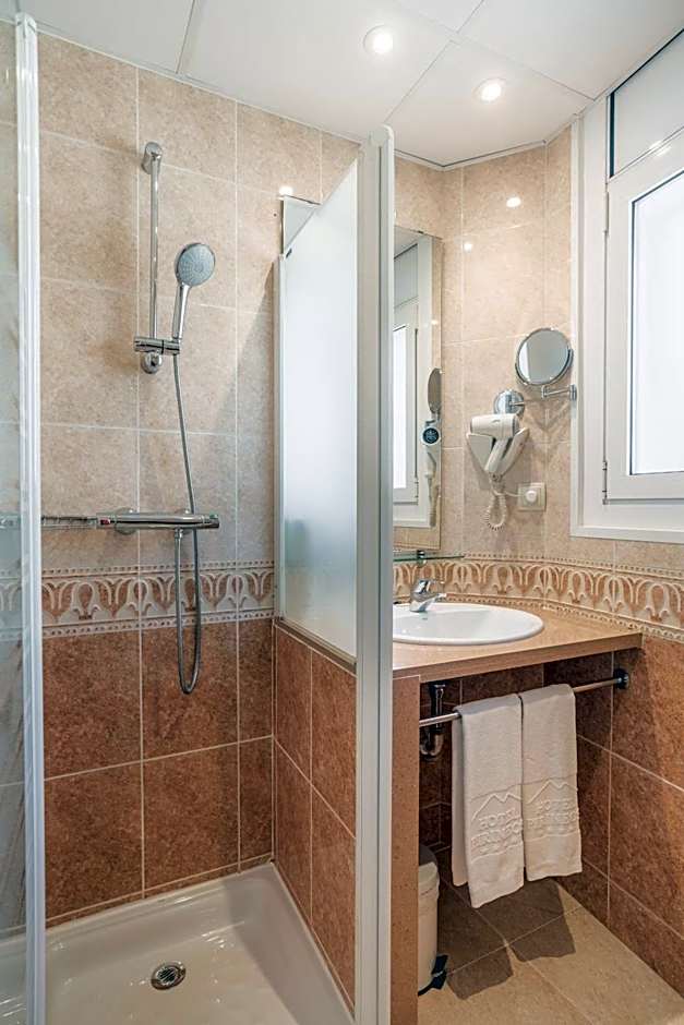 Hotel Pirineos Figueres by Pierre & Vacances