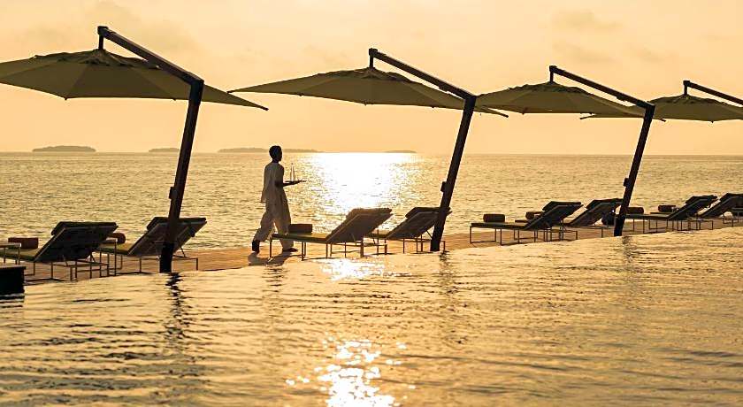 Anantara Kihavah Villas Resort