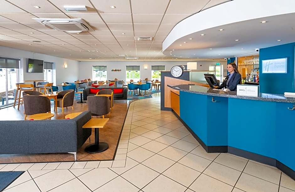 Holiday Inn Express Gloucester By IHG