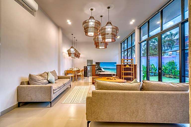 Villa Aura - Canggu, Bali Near Berawa Beach