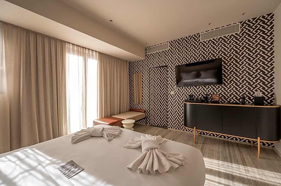 VISION OMONIA, ATHENS