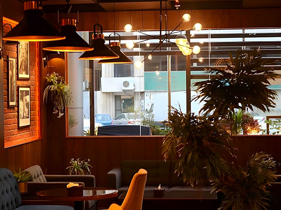 Palette Luxury Mirage Hotel