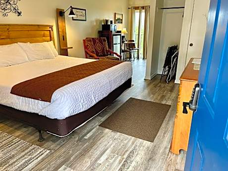 Suite with Mountain View