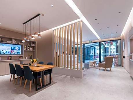 Home Inn Neo Chongqing Wanzhou Wanda Plaza