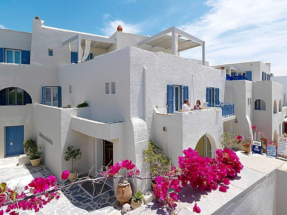 Iria Beach Art Hotel