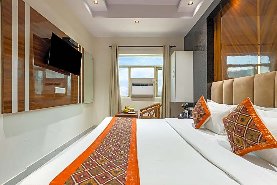 Hotel Golden Wings