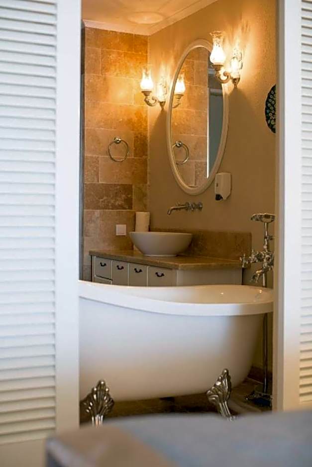 ANDRIAKE BEACH CLUB HOTEL