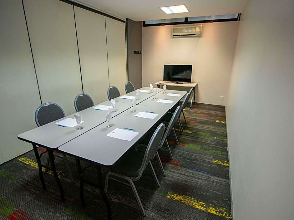 Ibis Montevideo Rambla